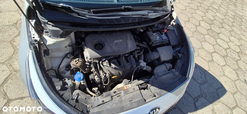 Kia Ceed 1.6 GDI M - 4
