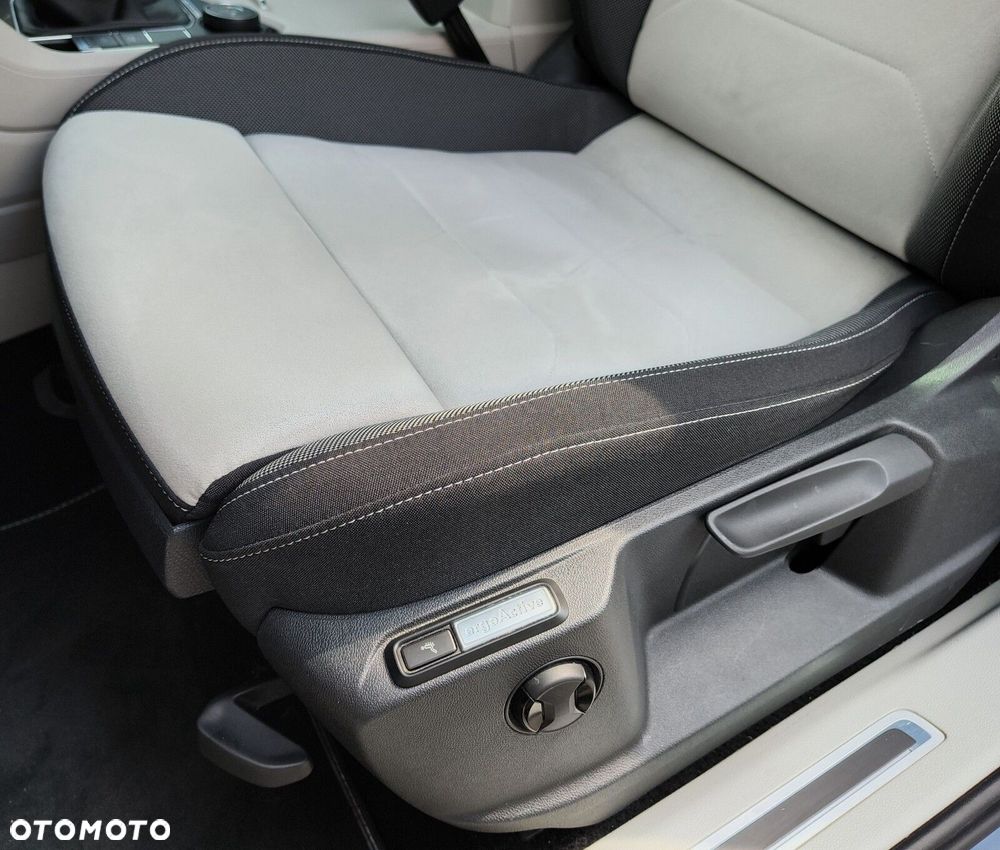 Volkswagen Tiguan 2.0 TDI SCR 4Mot Elegance DSG - 13