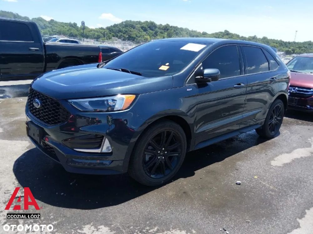 Ford Edge - 2