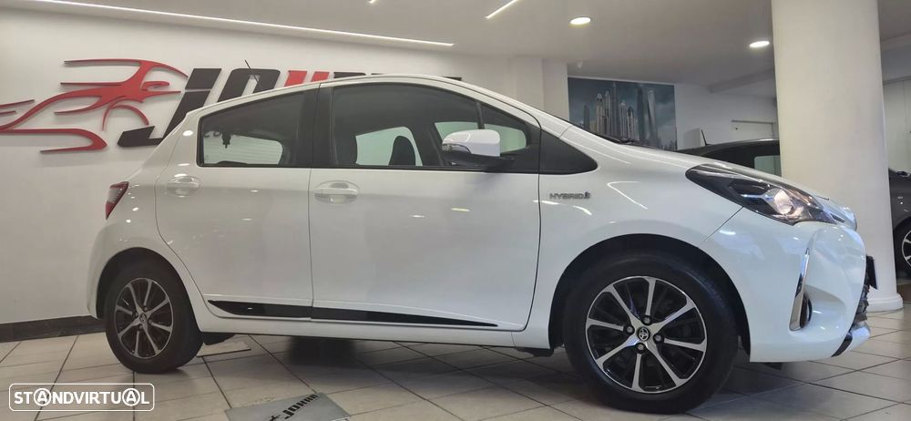 Toyota Yaris 1.5 HSD Comfort+P.Style - 13