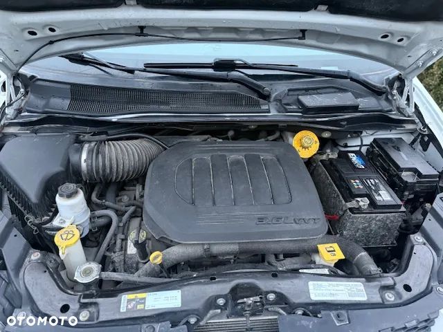 Dodge Grand Caravan 3.6 R/T - 21