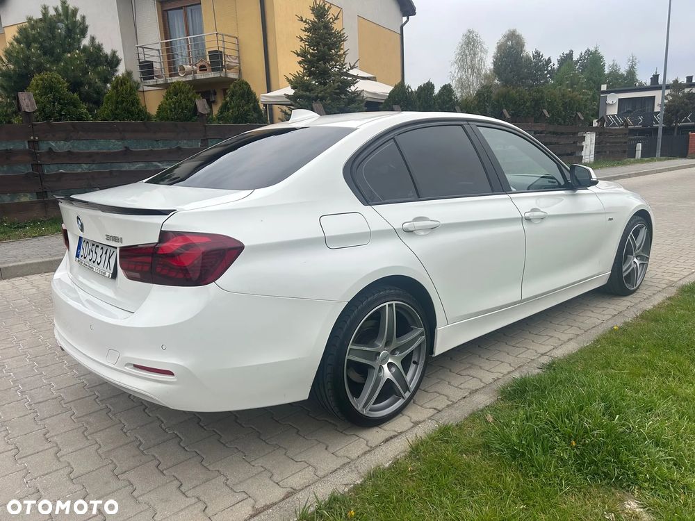 BMW Seria 3 318i Sport Line - 3