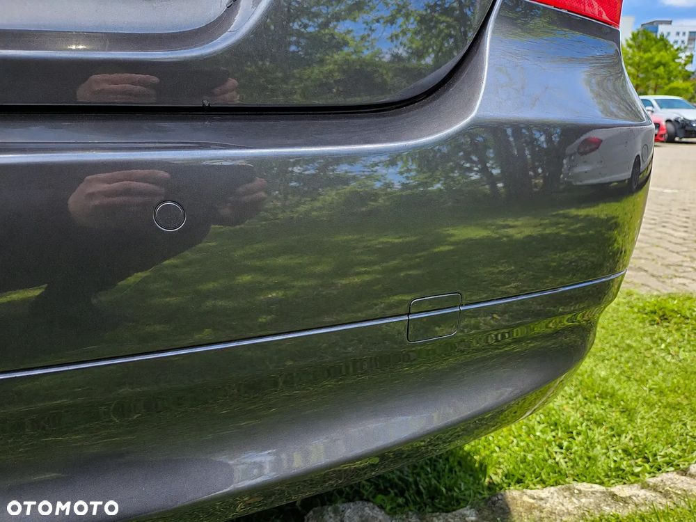 BMW Seria 3 320i Edition Exclusive - 17