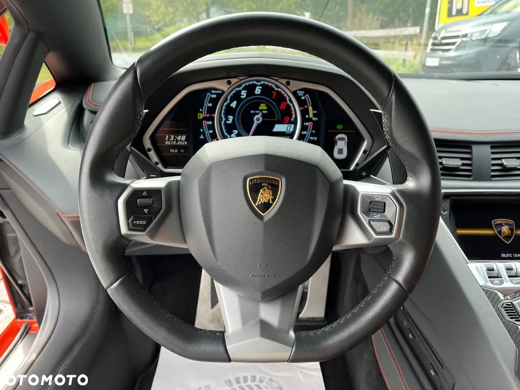 Lamborghini Aventador LP 700-4 - 7