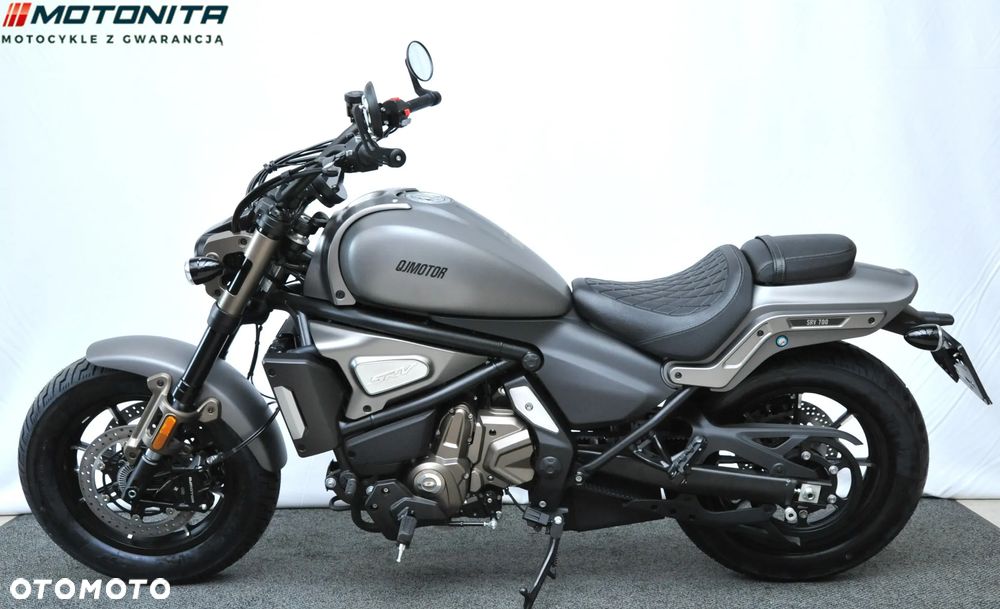 QJMOTOR SRV 700 - 3