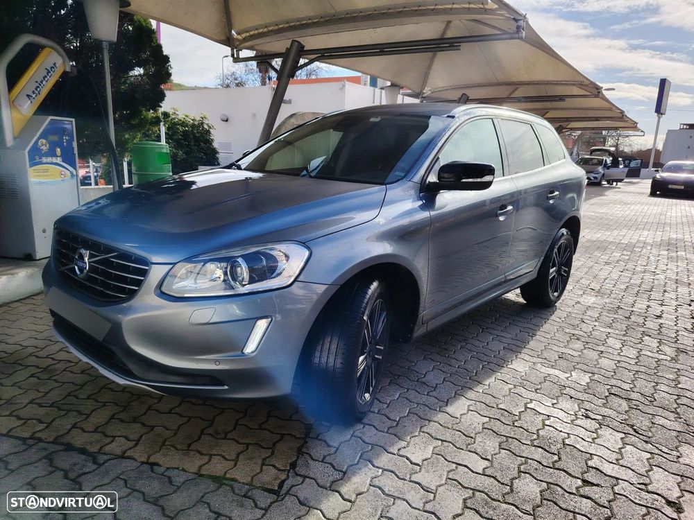 Volvo XC 60 2.0 D4 Momentum Geartronic - 6