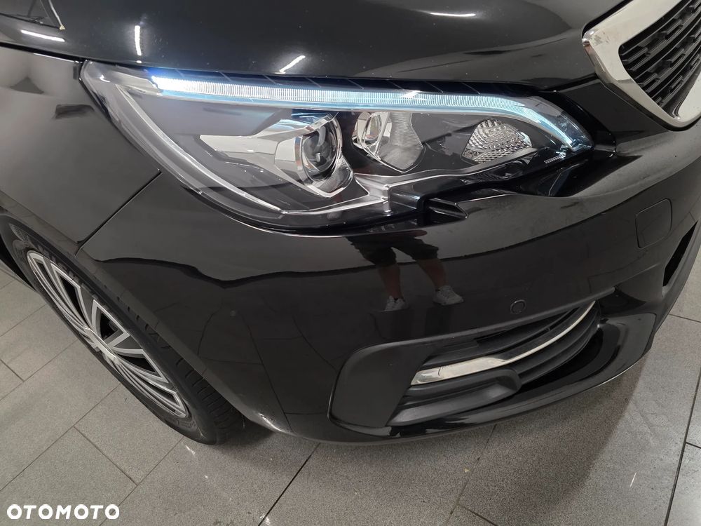 Peugeot 308 - 28