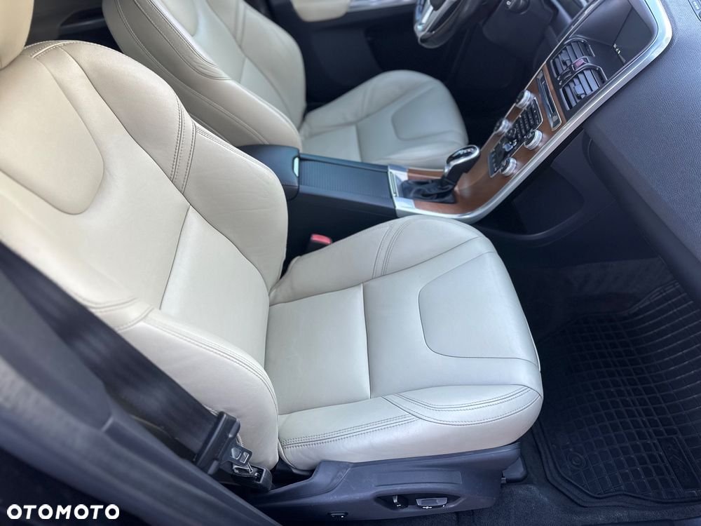 Volvo XC 60 T5 Powershift Summum - 8