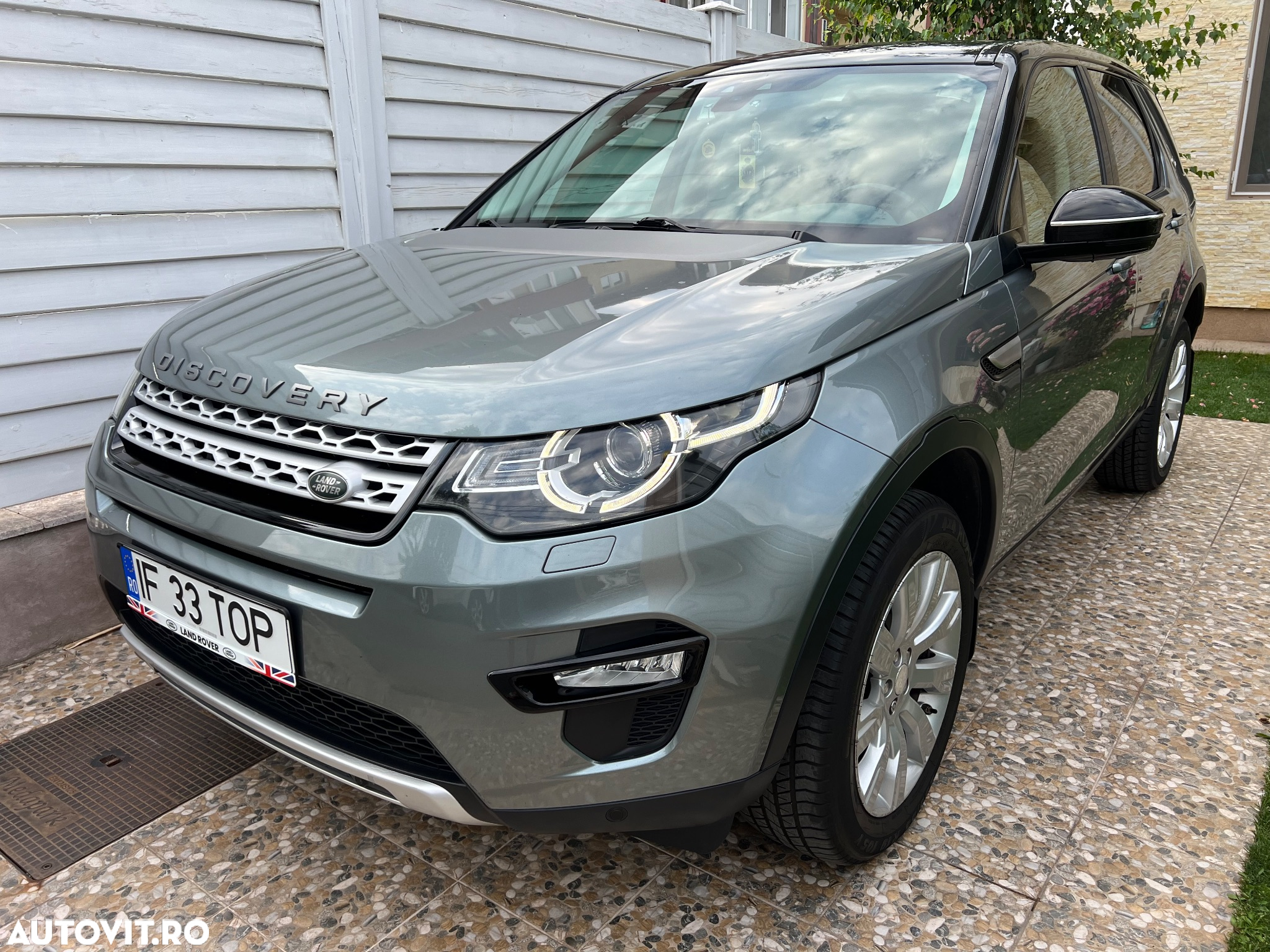 Land Rover Discovery Sport - 9