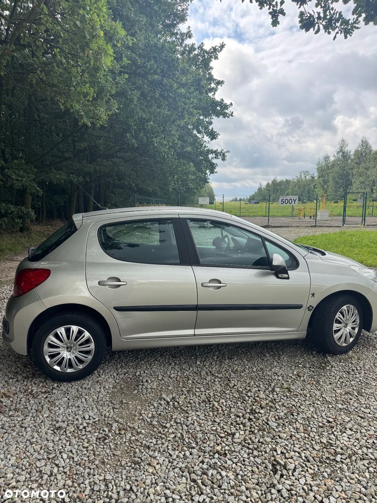 Peugeot 207 1.4 16V Trendy - 5