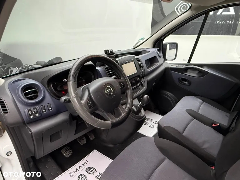 Opel Vivaro - 21