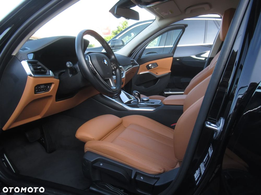 BMW Seria 3 318i Luxury Line - 5