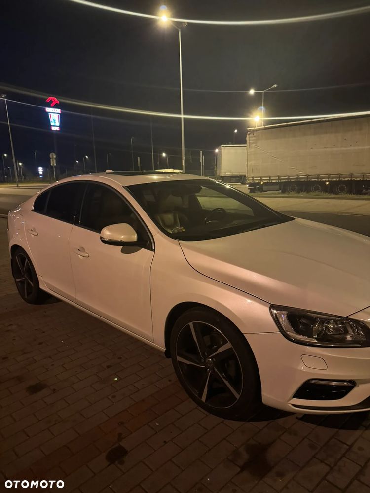Volvo S60 T5 Drive-E R-Design Momentum - 16