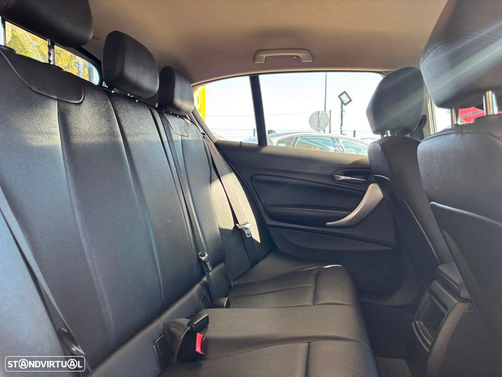 BMW 116 d EDynamics Line Sport - 32