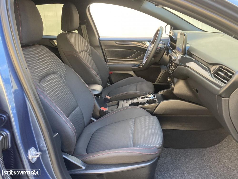 Ford Focus SW 1.5 TDCi EcoBlue ST-Line Aut. — fotografia 34