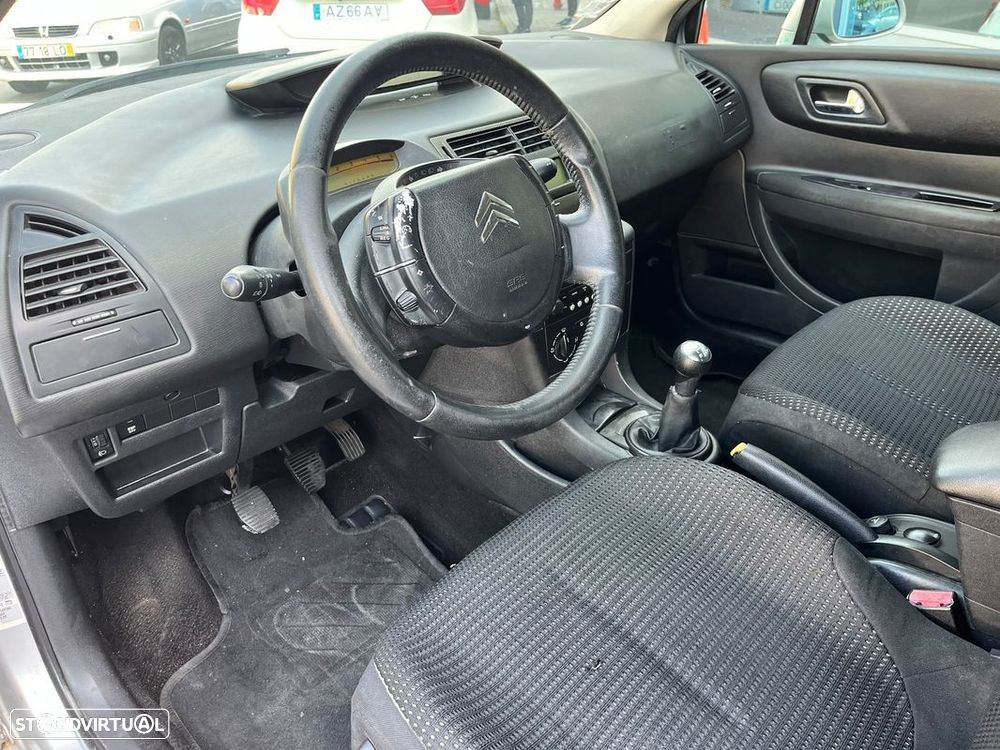 Citroën C4 1.6 HDi VTR Pack - 9