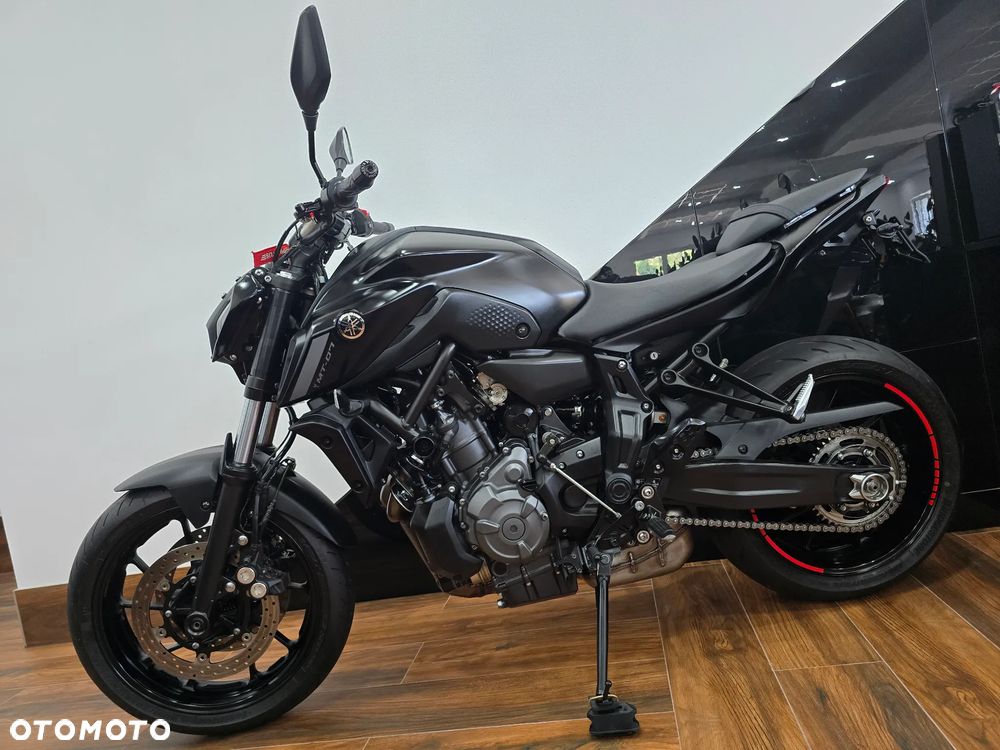 Yamaha MT - 37