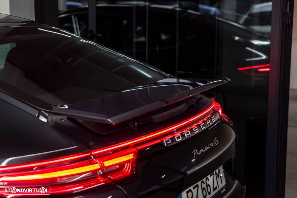 Porsche Panamera 4 S - 13