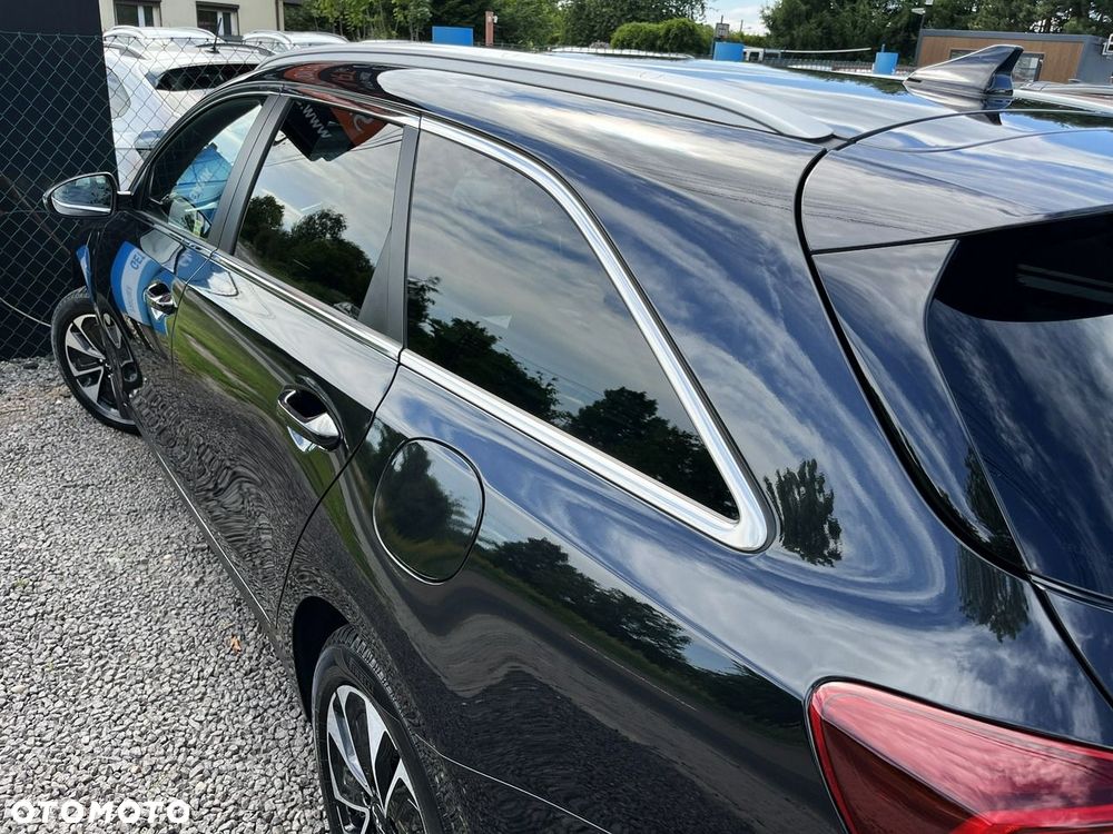 Kia Ceed 1.6 GDI PHEV L DCT - 21
