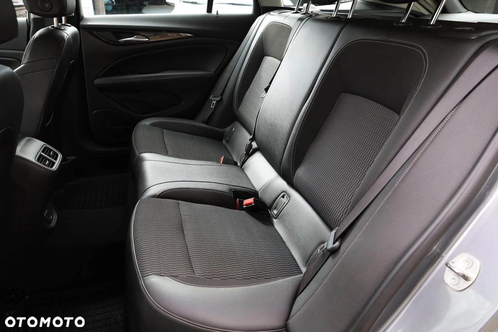 Opel Insignia 1.5 T Elite S&S - 33