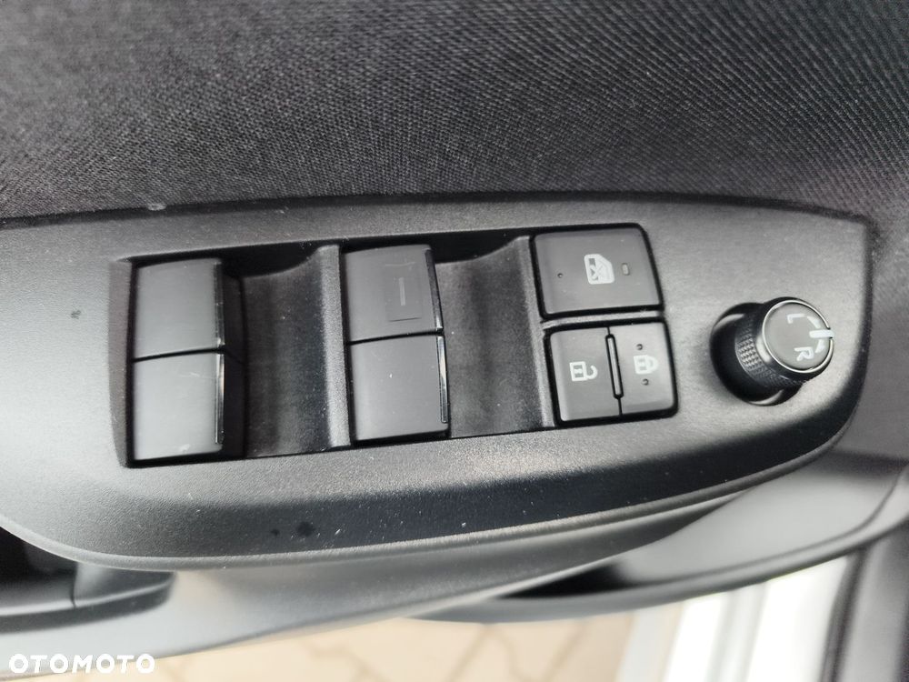 Toyota Yaris Hybrid 1.5 Style - 19