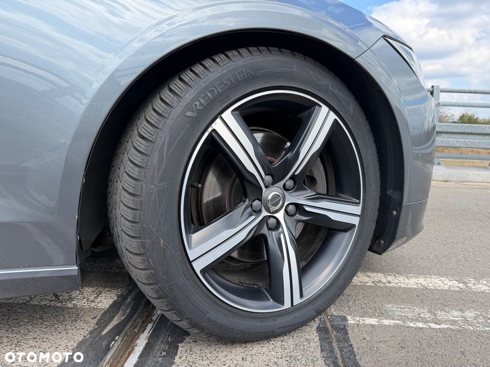 Volvo V90 D4 AWD R-Design - 4