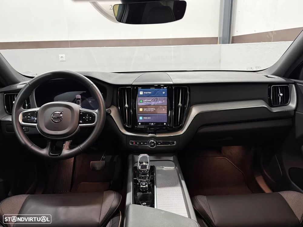 Volvo XC 60 2.0 T6 PHEV Black Edition - 19