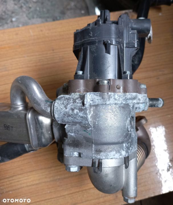 ZAWÓR EGR IVECO DAILY DUCATO 2.3 5802531805 - 2