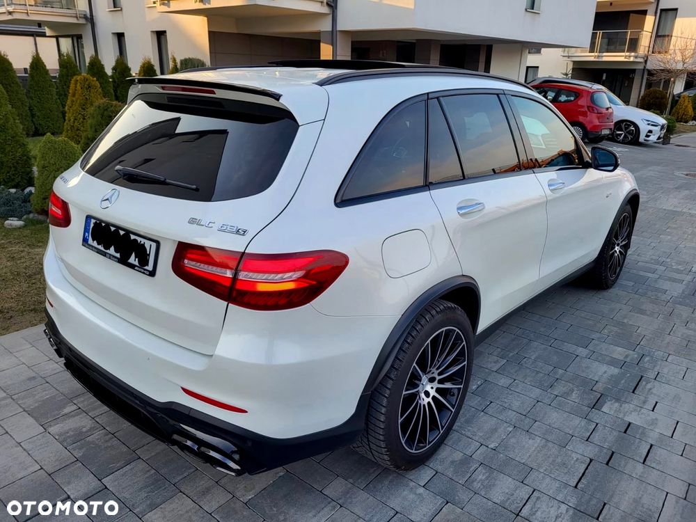 Mercedes-Benz GLC - 4