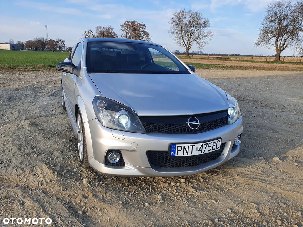 Opel Astra OPC - 2