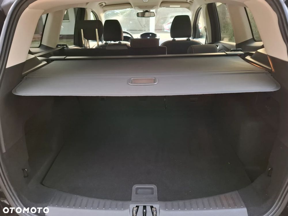 Ford Kuga 1.5 EcoBoost 2x4 Trend - 16