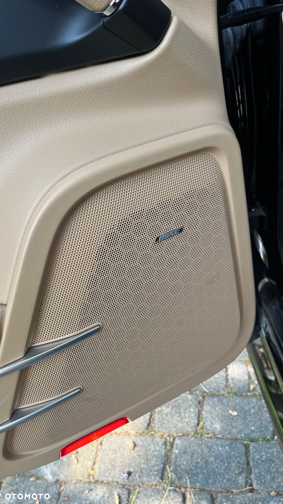 Porsche Cayenne - 9