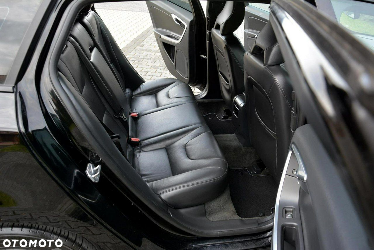 Volvo V60 D4 Geartronic Momentum Pro - 15
