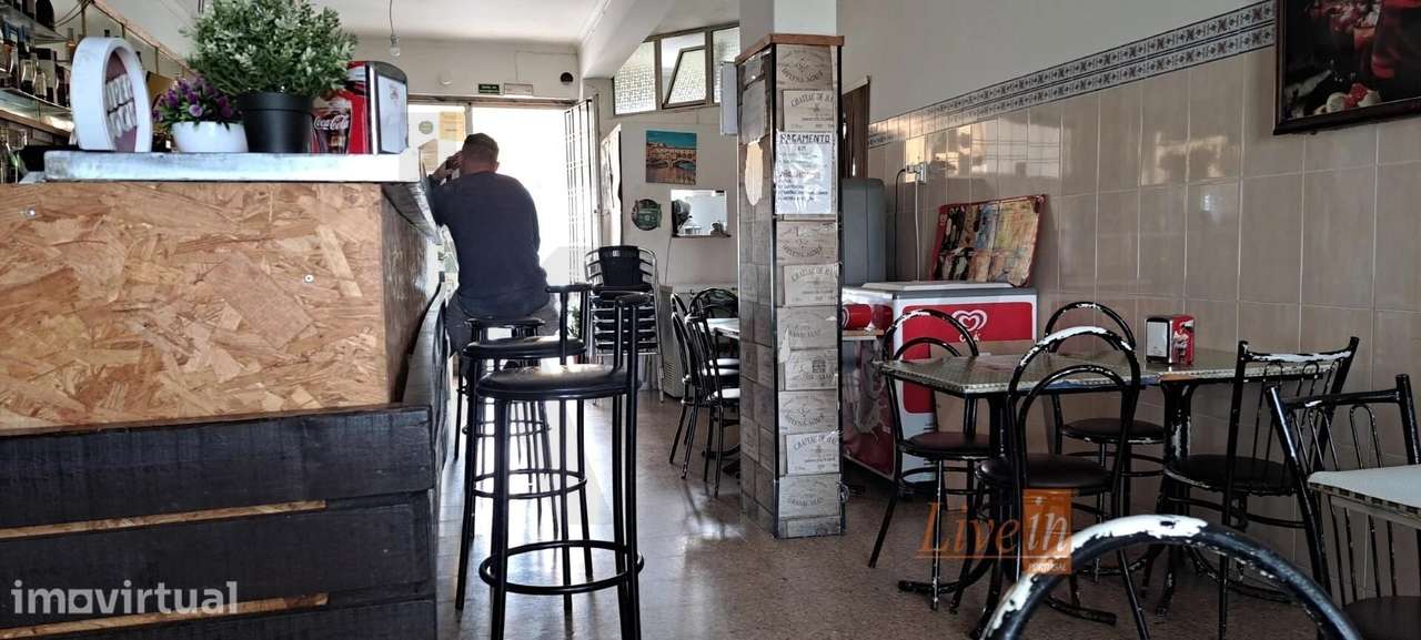 Loja com Restaurante Equipado | Possibilidade de Reconversão em Habita - Grande imagem: 4/5