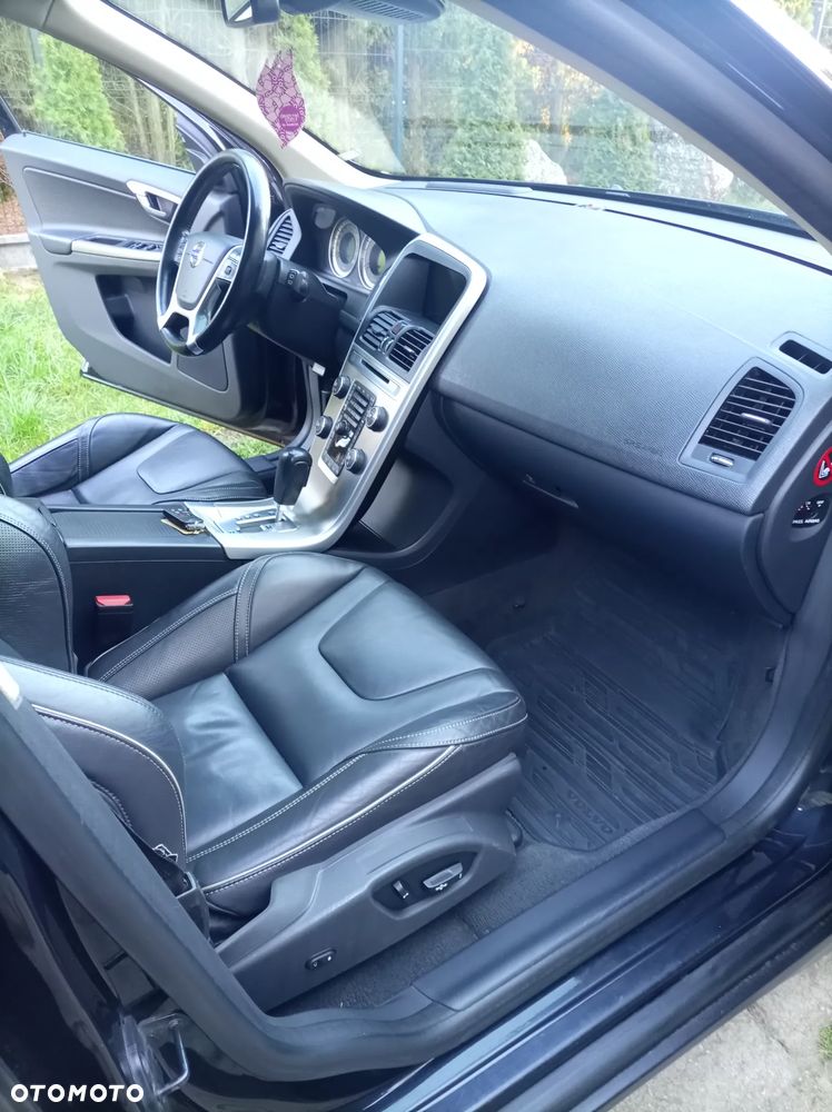 Volvo XC 60 D5 AWD Summum - 24