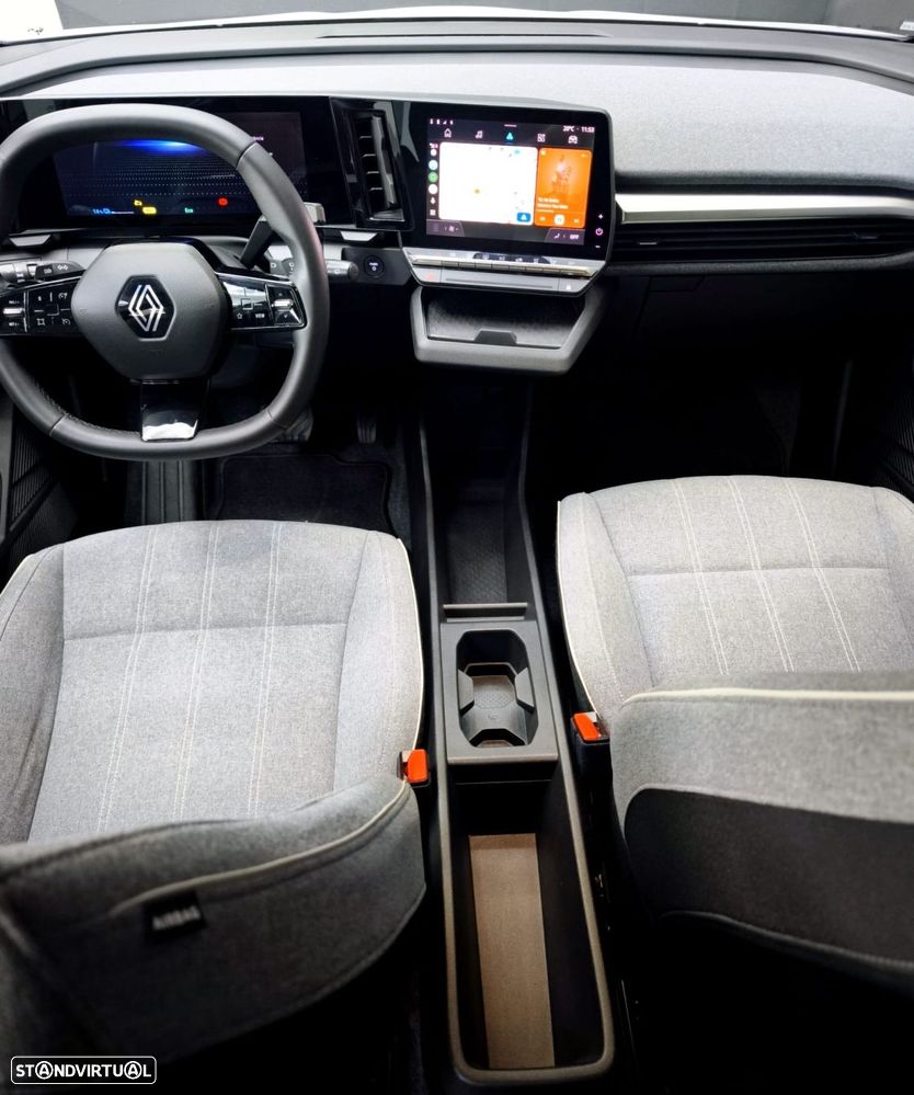 Renault Mégane E-Tech - 17