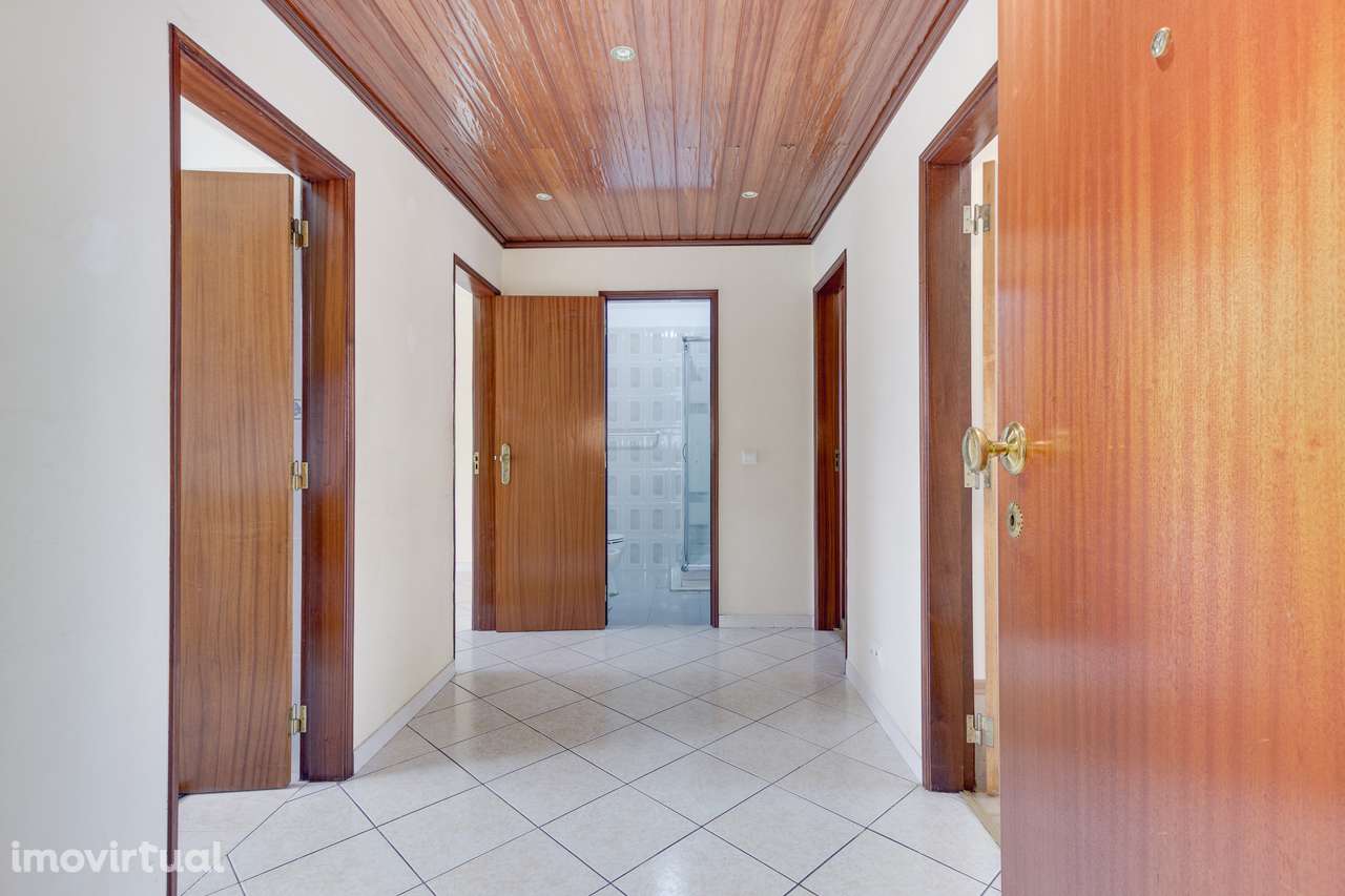 APARTAMENTO T2 | C/ ARRECADAÇÃO | CENTRO DE ALVERCA - Grande imagem: 3/26