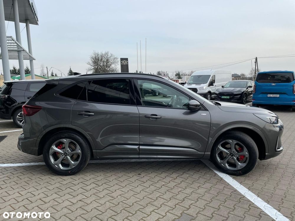 Ford Kuga - 8