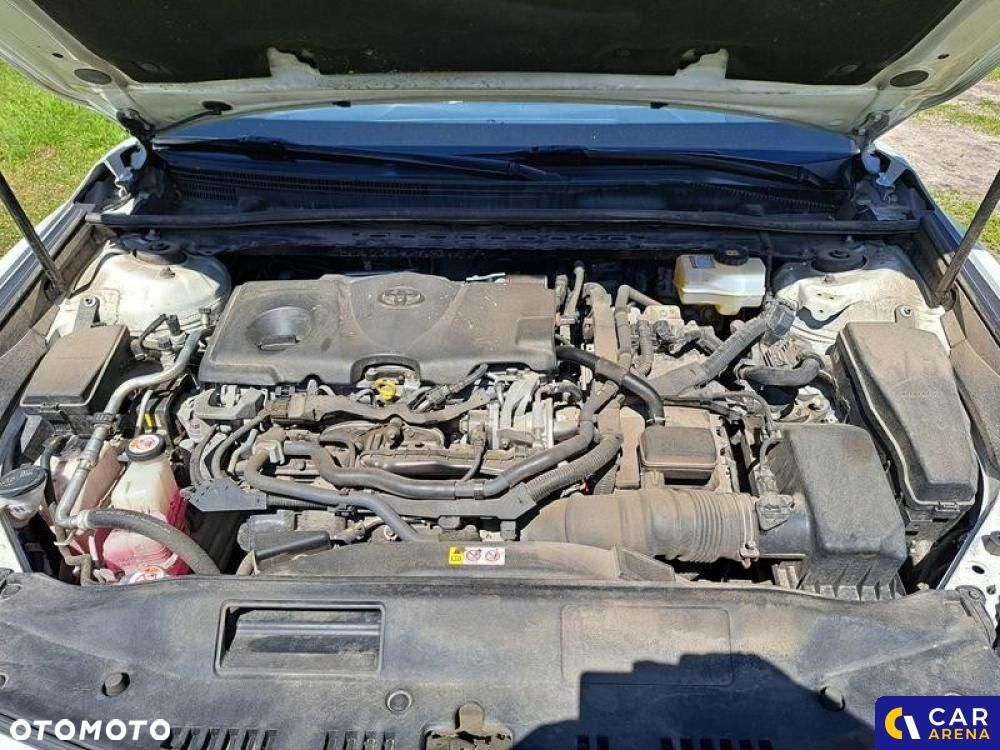 Toyota Camry - 20