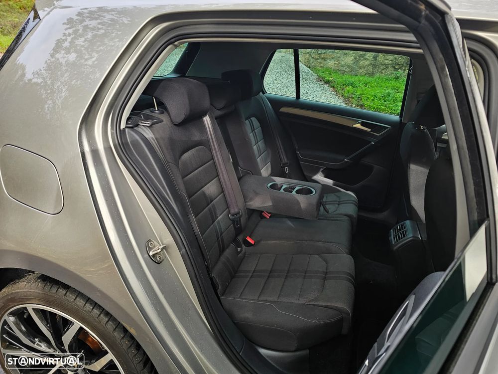 VW Golf ver-1-6-tdi-r--line - 13