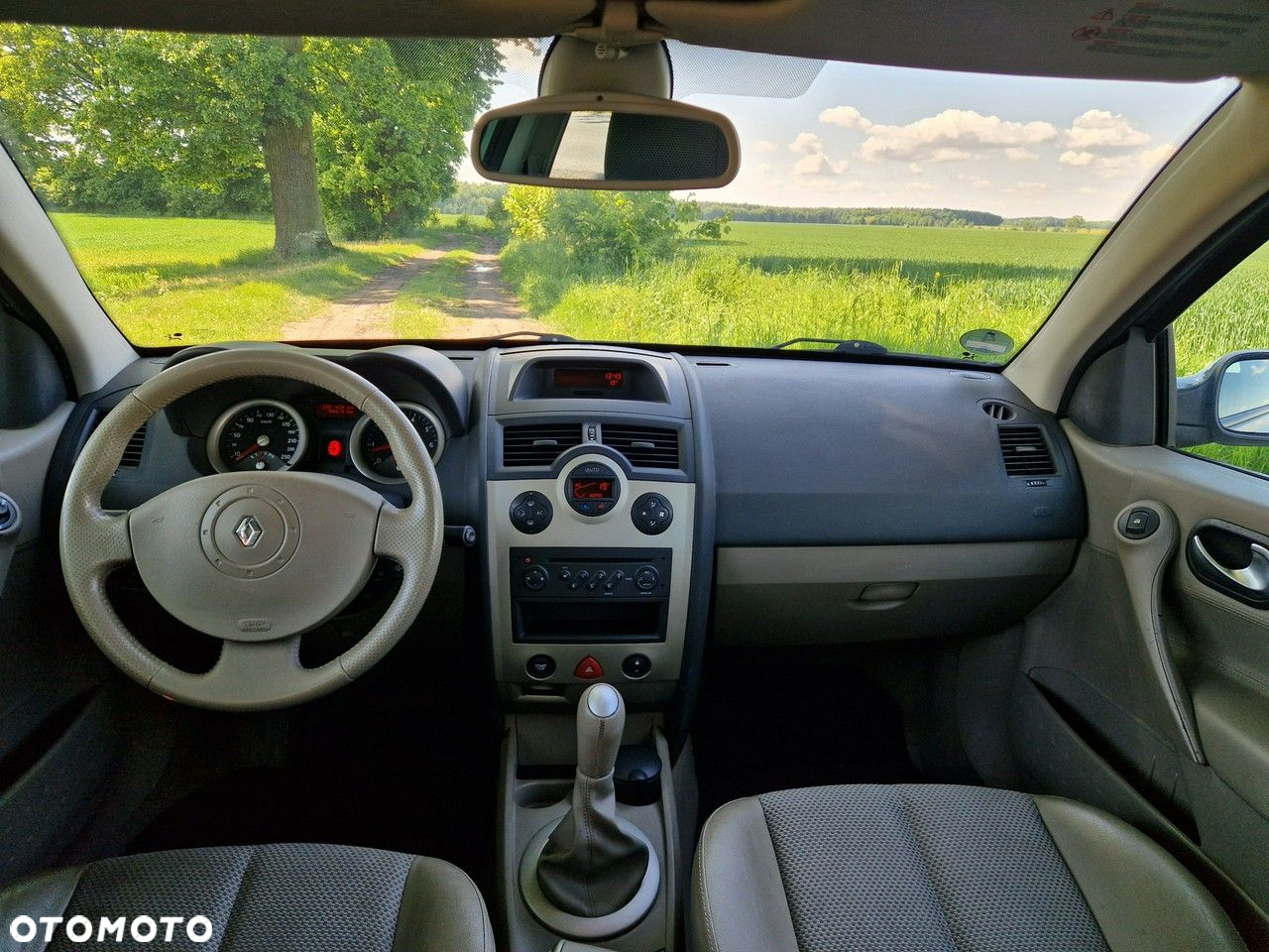 Renault Megane 1.6 Luxe Privilege - 23