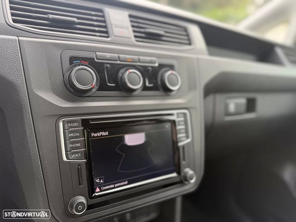 VW cadu kingcab 2.0tdi 102cv 3lugares - 12