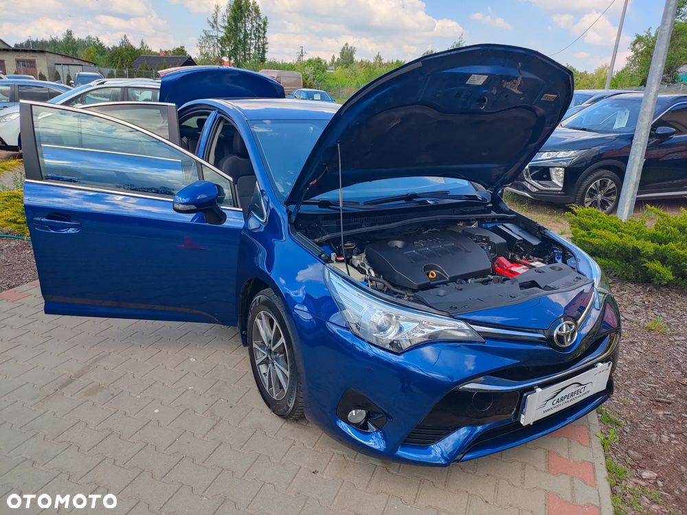 Toyota Avensis 1.8 Premium - 33