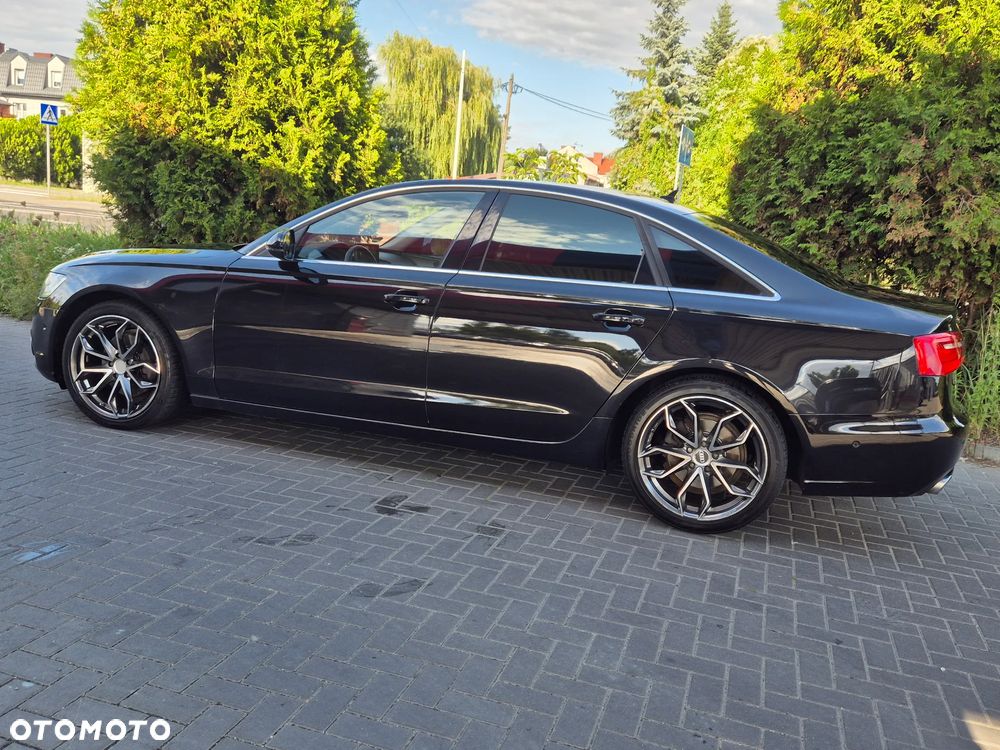 Audi A6 - 6
