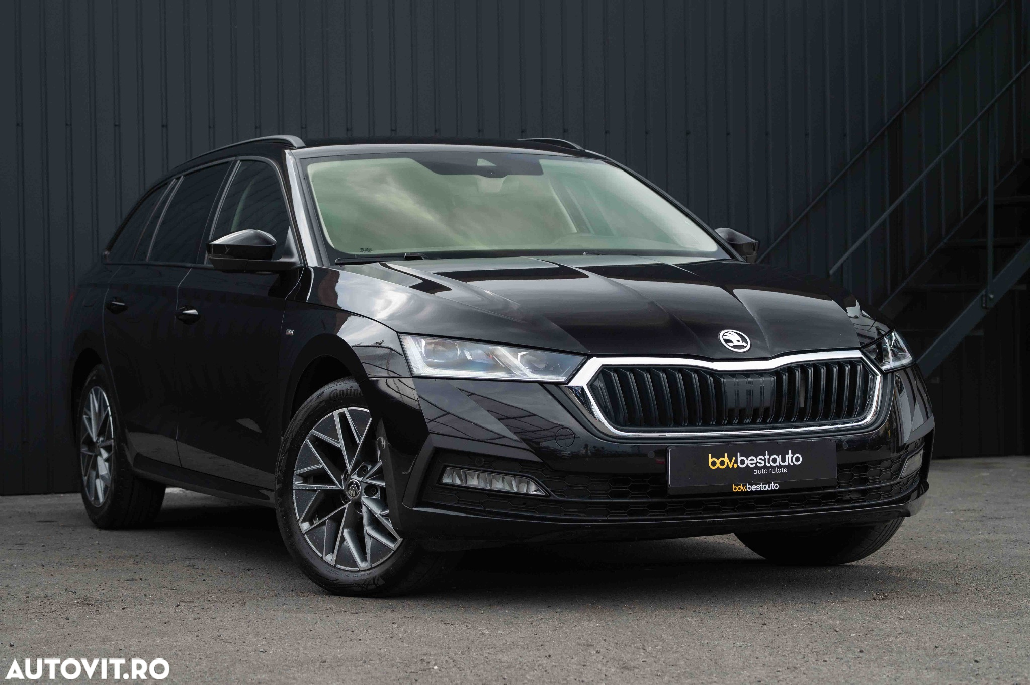 Skoda Octavia 2.0 TDI DSG Tour - 40