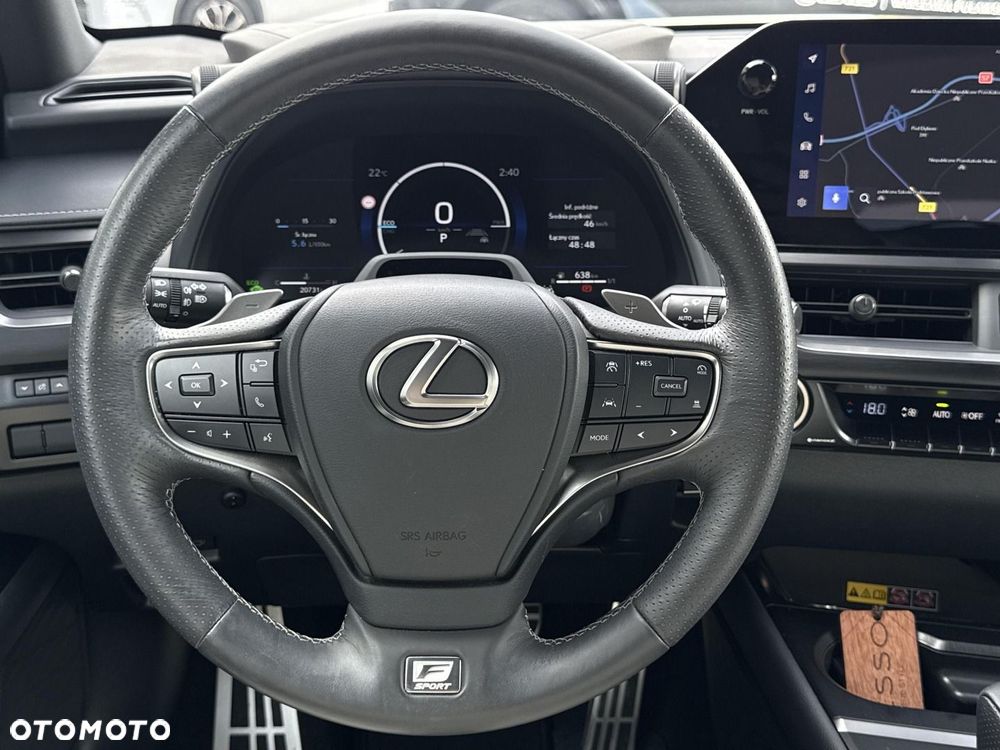 Lexus UX - 27