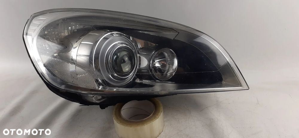 Lampa prawa Volvo S60 V60 xenon  10-113 r. - 1