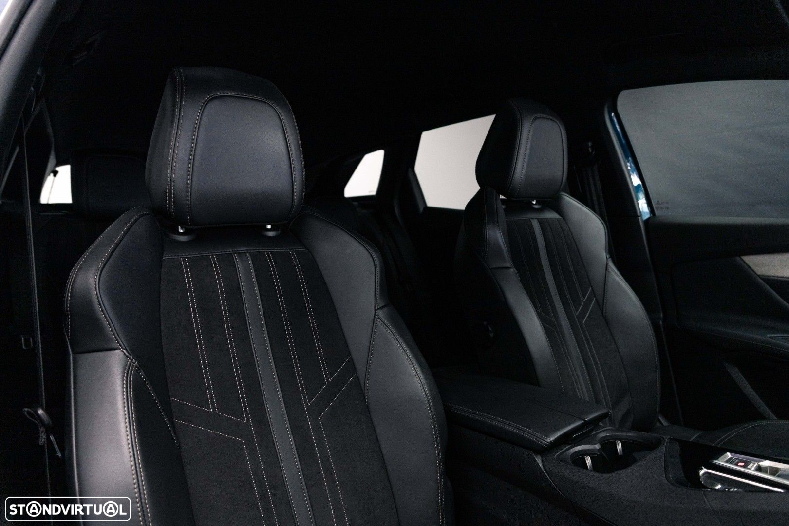 Peugeot 3008 1.5 BlueHDi GT EAT8 - 21
