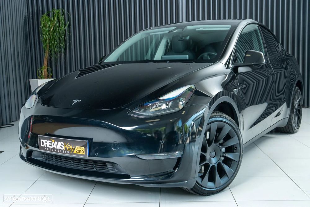 Tesla Model Y Long Range Dual Motor AWD - 18