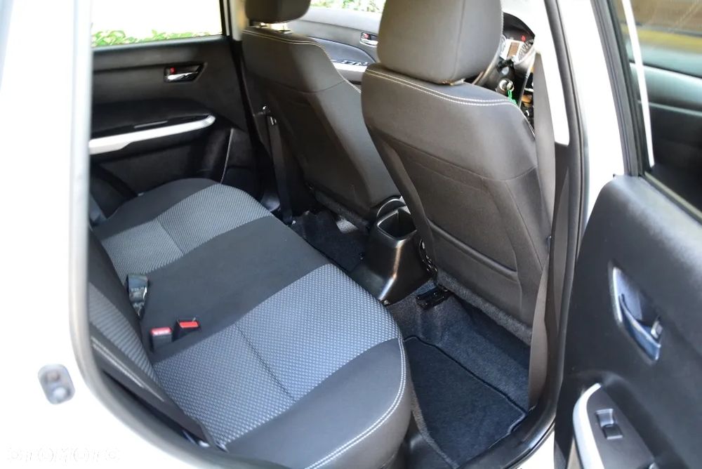 Suzuki Vitara 1.6 Elegance 2WD - 25